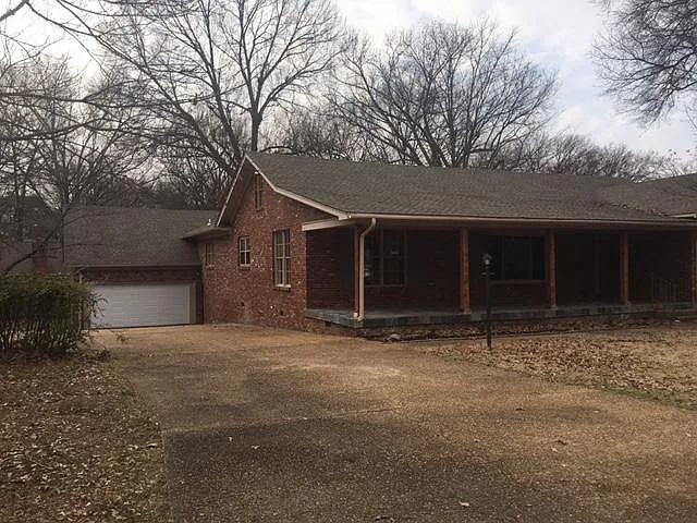 801 S Yates Rd — Photo 22