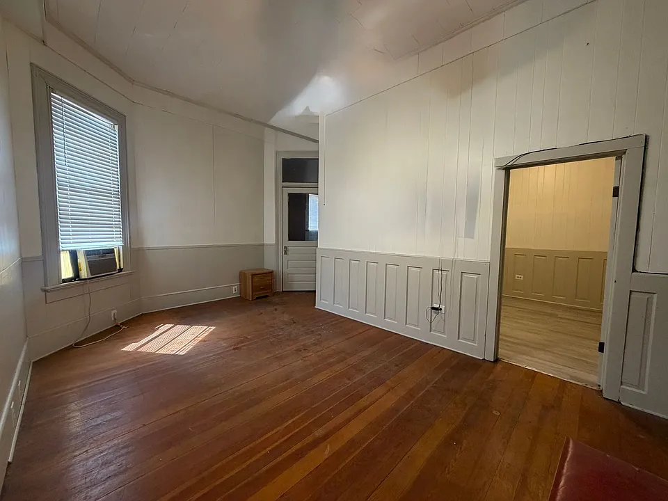 218 West Ave