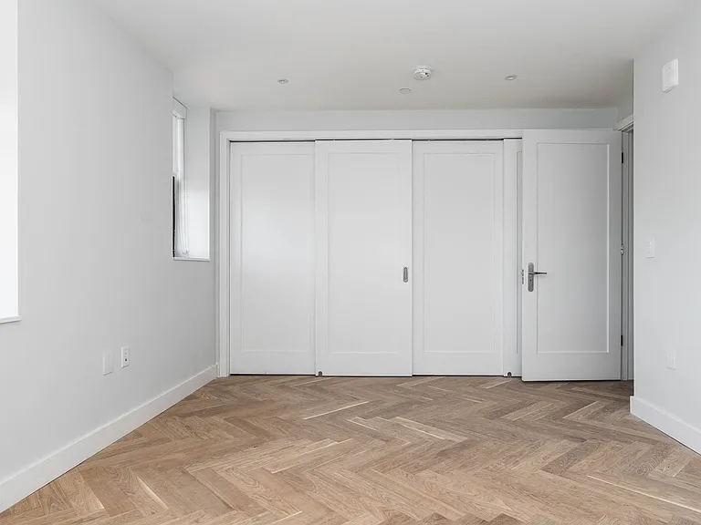 The Stanton — Photo 68