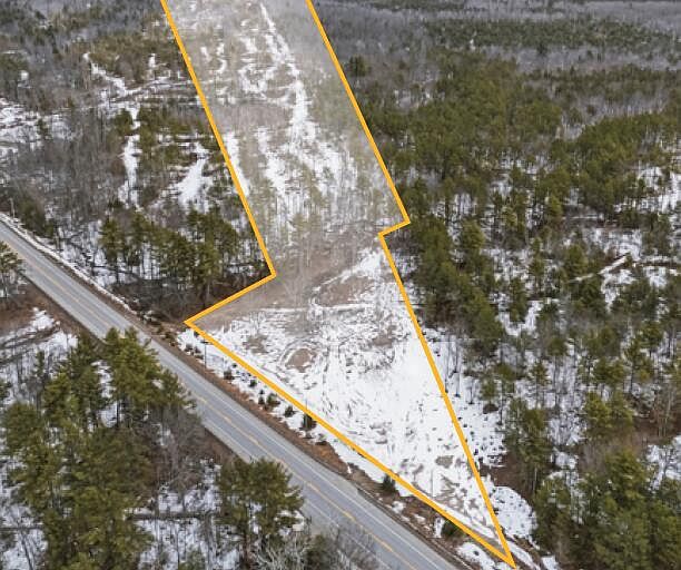 1st image of 370 Country Club Road