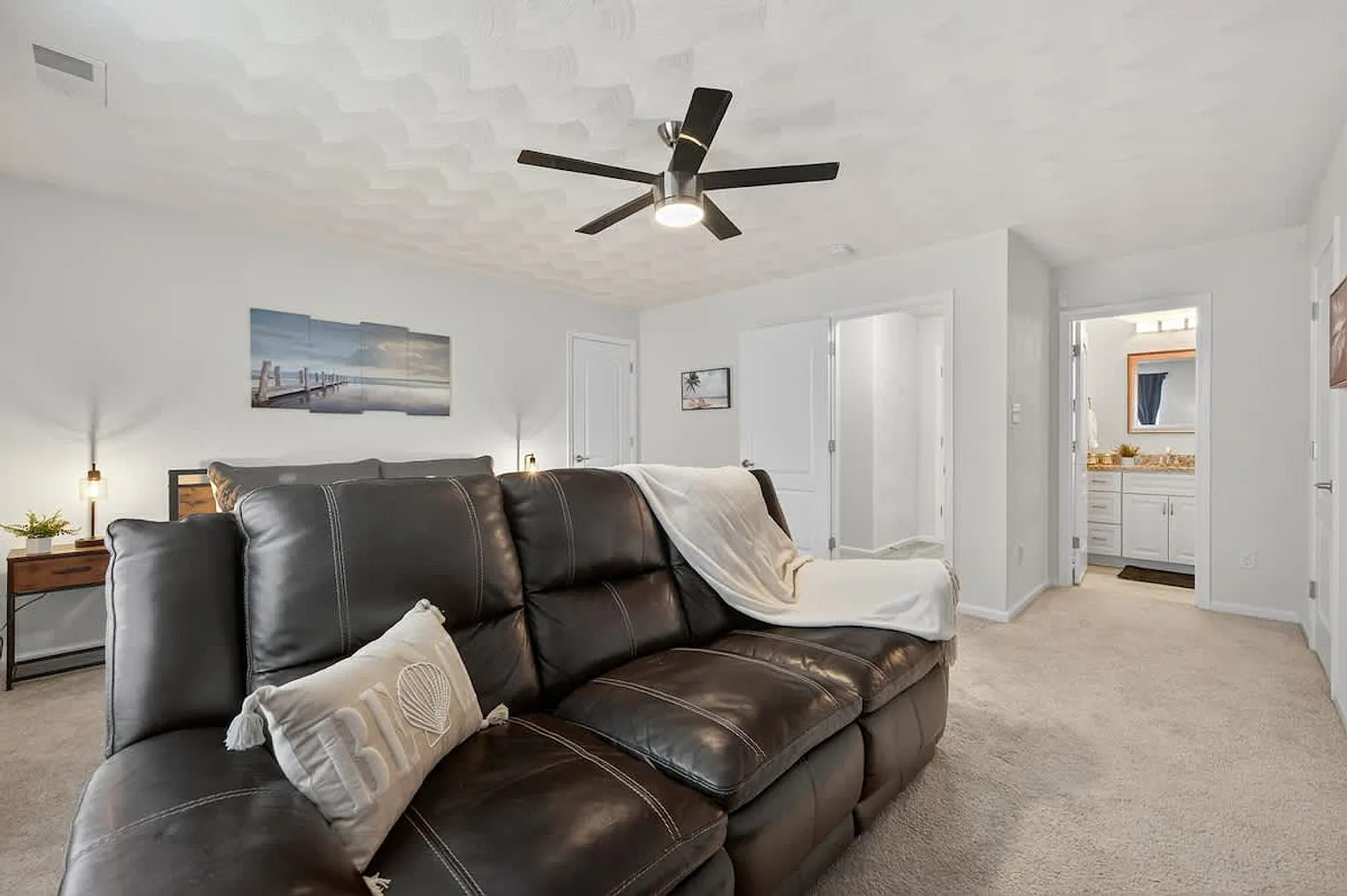 4 bed, 3.0 bath, $3,097 — Photo 4
