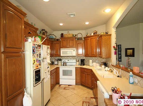 3rd image of 796 W 150th Pl S