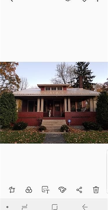 1st image of 1526 E 3rd St