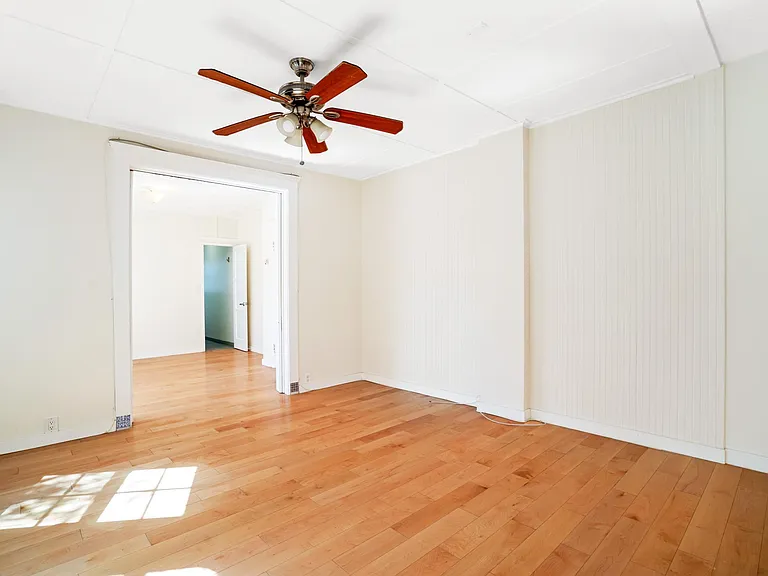 29 Brooks Ave #B — Photo 8