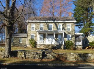 27 Rutherford Rd, Hackettstown, NJ 07840