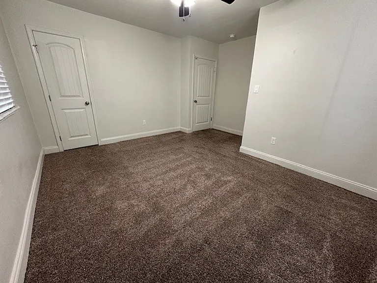 11940 Rosedale Hwy — Photo 6