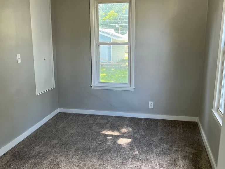 2925 Bellevue Ave — Photo 7