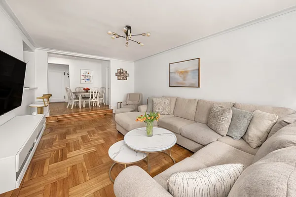 Sold by Compass | media 15