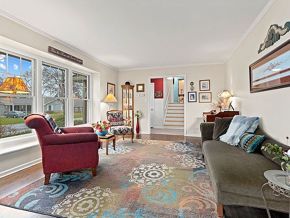 4th image of 6315 Dearborn Dr