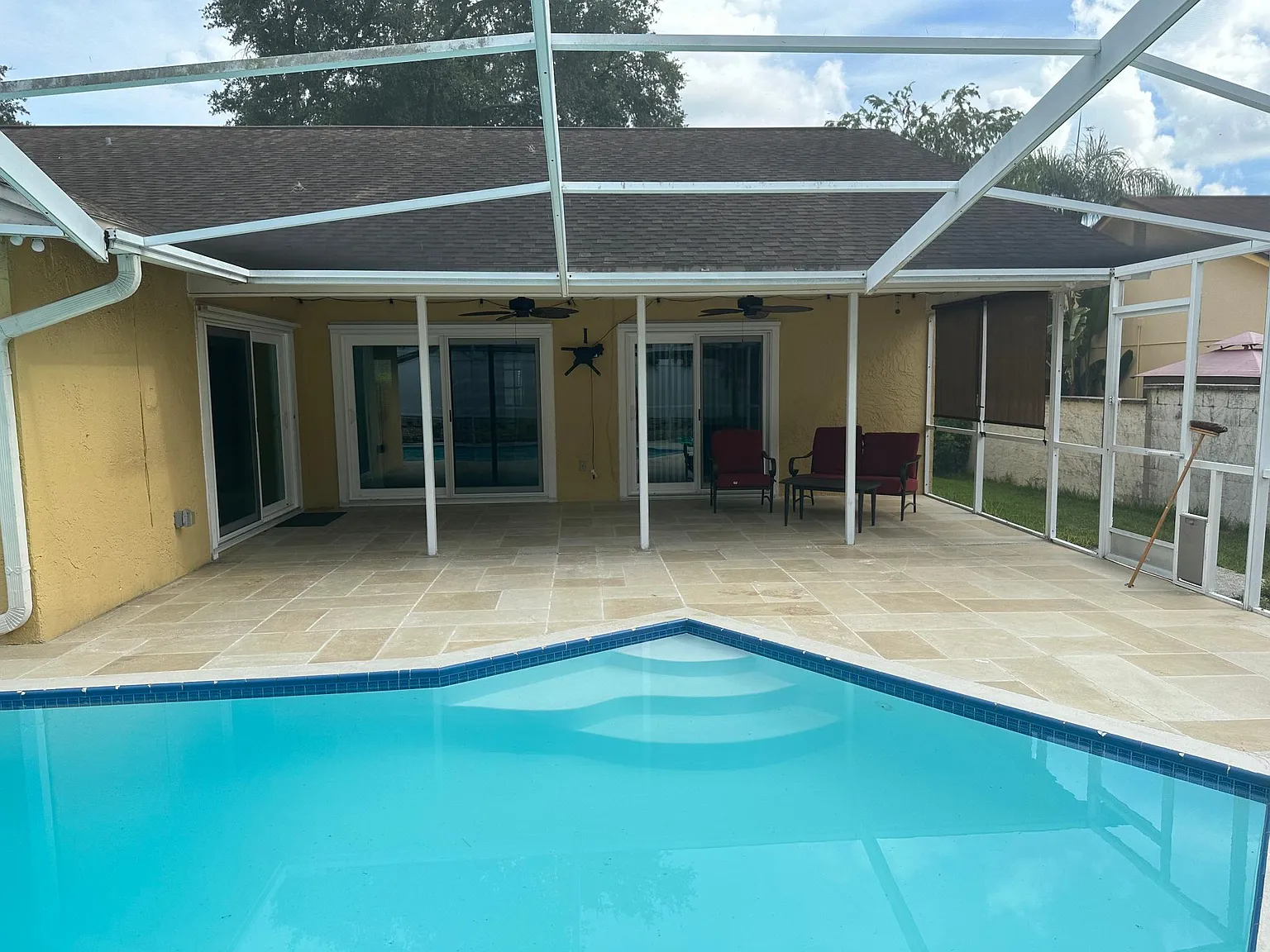 3 bed, 2280 sqft, $3,395 — Photo 3
