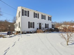 16 Barnum Rd, Danbury, CT 06811