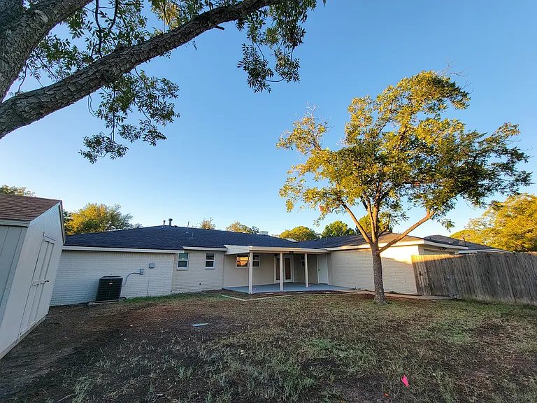 2410 Maxwell Dr — Photo 19