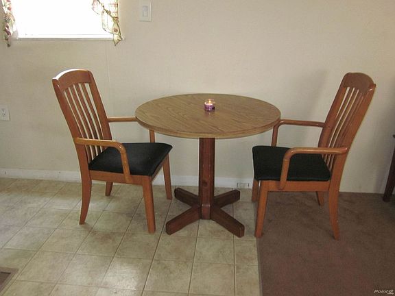 EAT IN KITCHEN