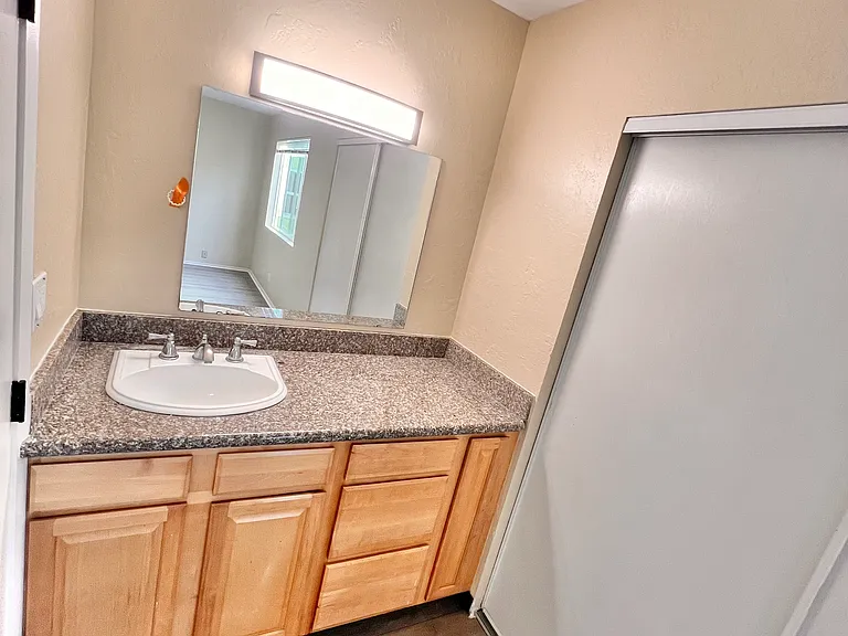 631 Sylvan St #3 — Photo 7