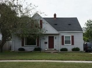 1827 S Carpenter St, Appleton, WI 54915