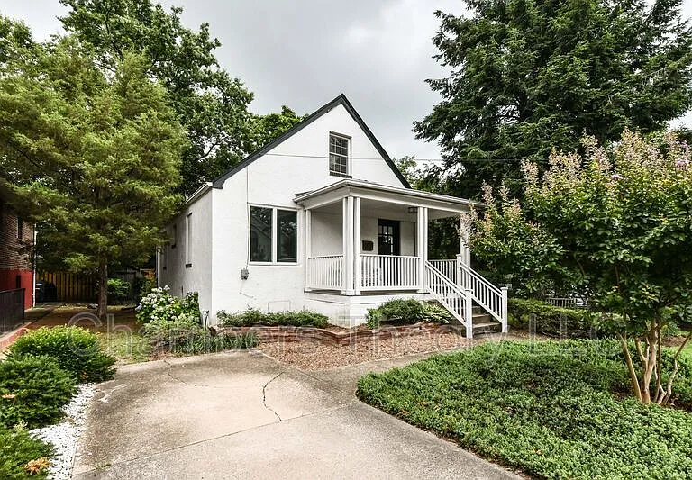 419 S Barton St — Photo 1