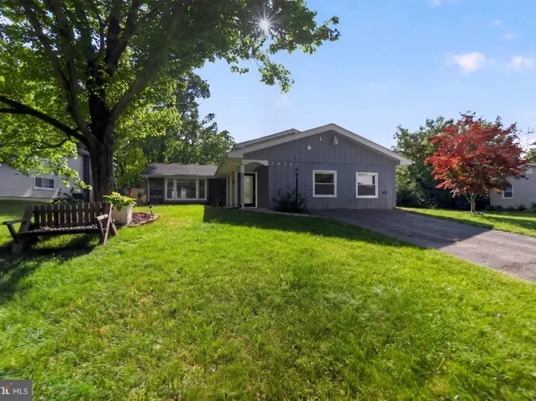 2434 Pinefield Rd, Waldorf, MD 20601