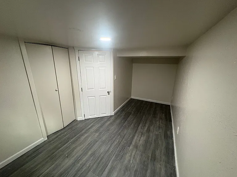 929 Pecks Dr — Photo 5