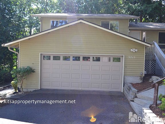 4th image of 3715 NE Clark St