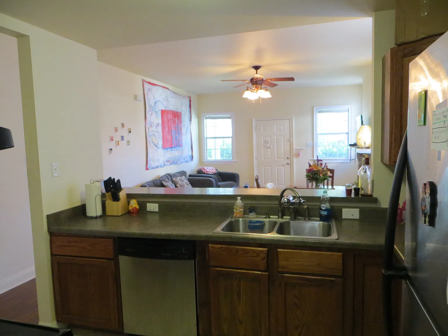 4 bed, 1300 sqft, $3,400 — Photo 3