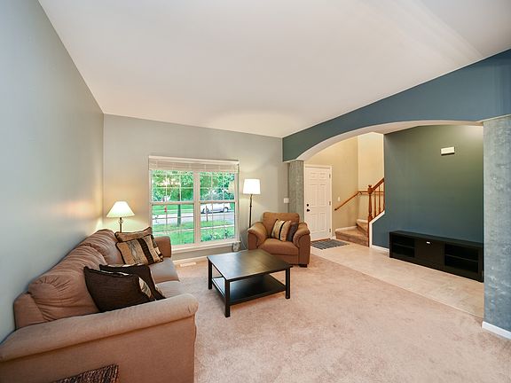 4th image of 3021 Hillsboro Ln