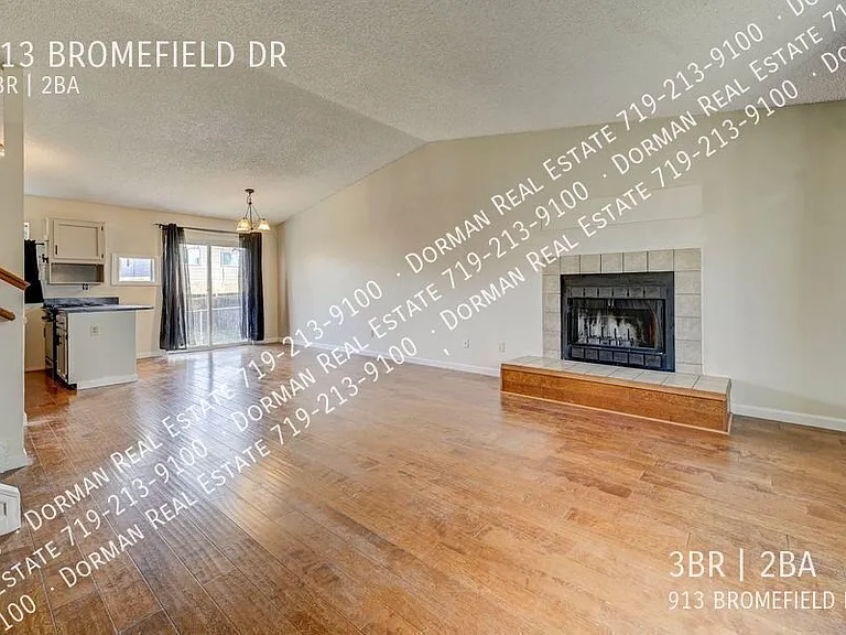 913 Bromefield Dr — Photo 6