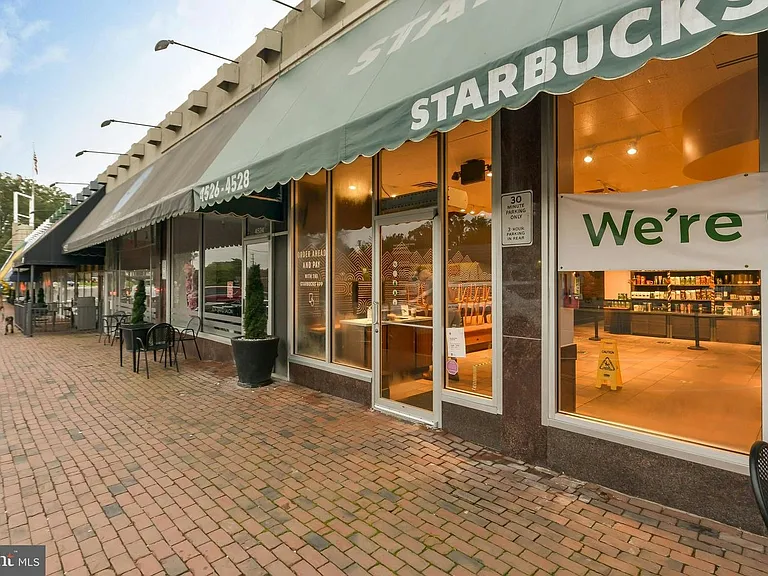 Lee Heights Shops