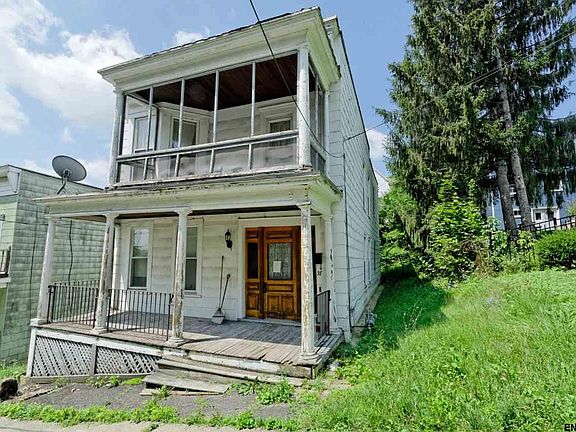 2nd image of 37 Imperial Ave