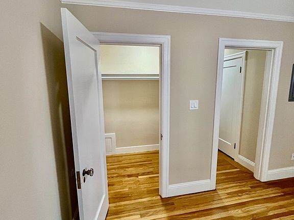 5th image of 2665 Chestnut St #4
