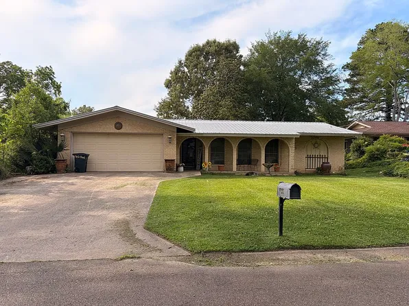 3610 Hood Dr, Pearl, MS 39208