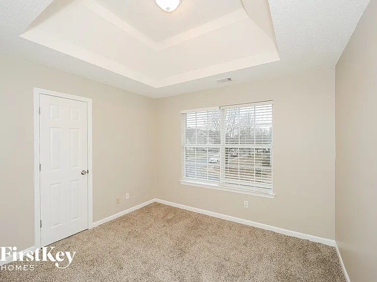 980 Brisley Cir — Photo 13