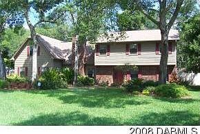 1st image of 3 Burr Oak Ct