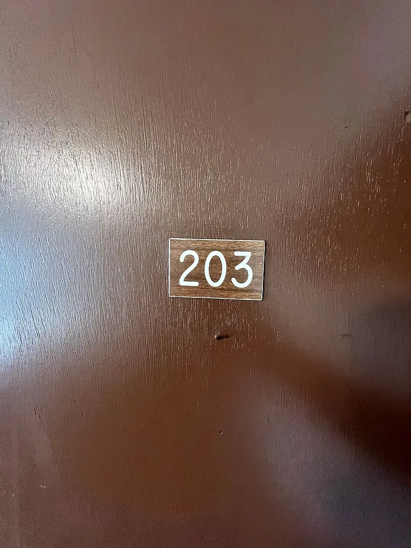 Courtyard Apartment Homes - 816 — Photo 4