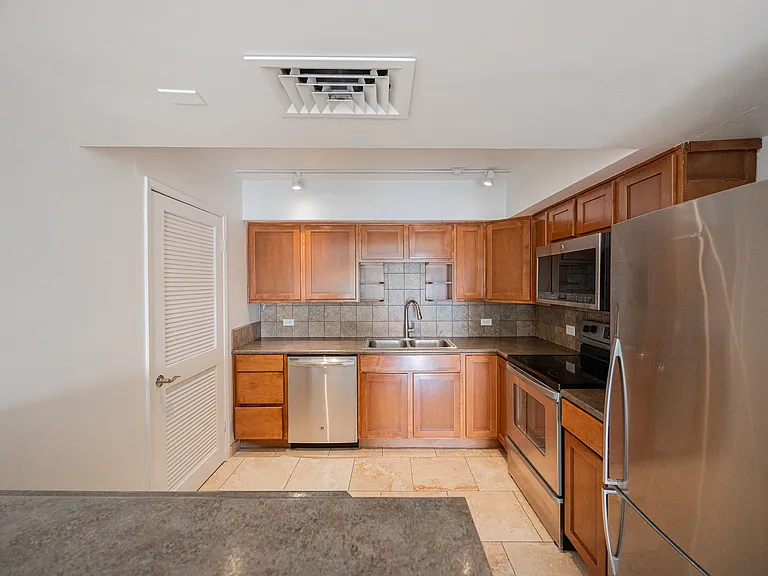 6502 N Central Ave #C103 — Photo 10