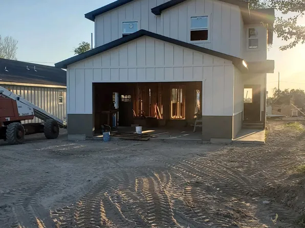 335 S 2nd St, Richfield, ID 83349
