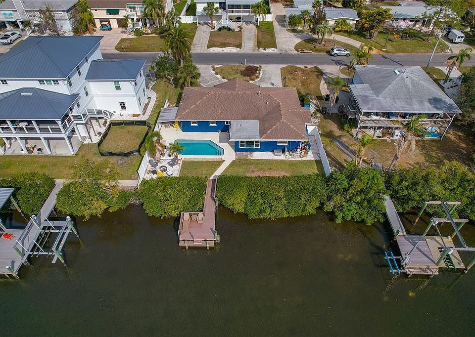 1st image of 309 Lagoon Dr