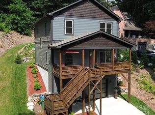 121 Hibriten Dr, Asheville, NC 28801