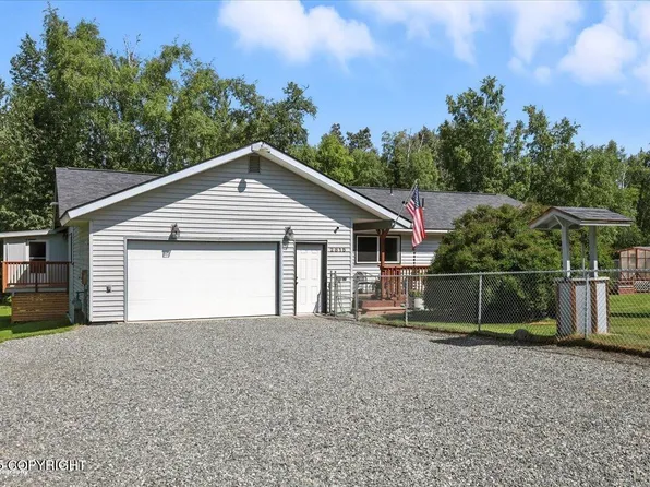 2815 E Whispering Woods Dr, Wasilla, AK 99654