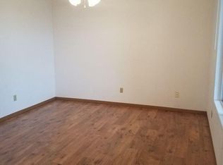 420 W 4th St APT C, Waterloo, IL 62298