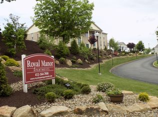 8846 Royal Manor Dr, Allison Park, PA 15101