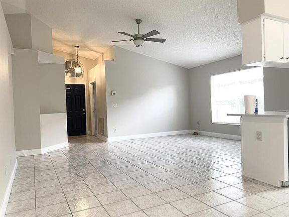 3rd image of 2317 S Brown Ave