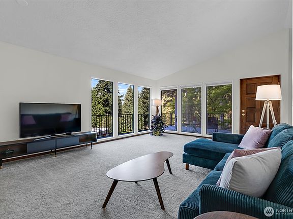 4th image of 104 McMenomy Drive
