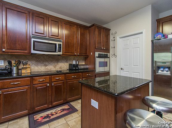 3rd image of 3632 Woodlawn Farms