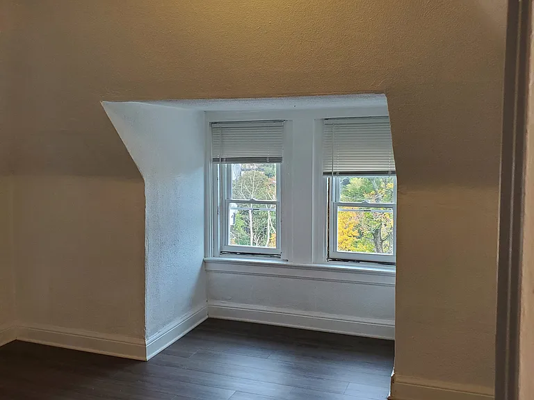 243 Watson Blvd #2 — Photo 25