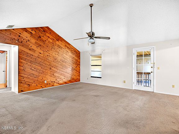 3rd image of 1688 SUSAN Drive