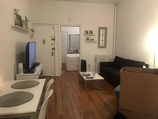 Rented by Dream NYC LLC | media 8