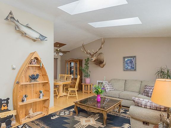 2nd image of 1055 Medicine Bow Dr