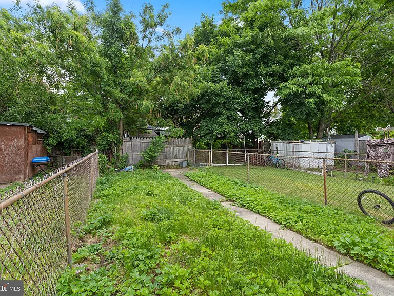 244 Jersey St — Photo 25