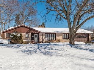 5137 Ridgebrook Dr, Portage, MI 49002