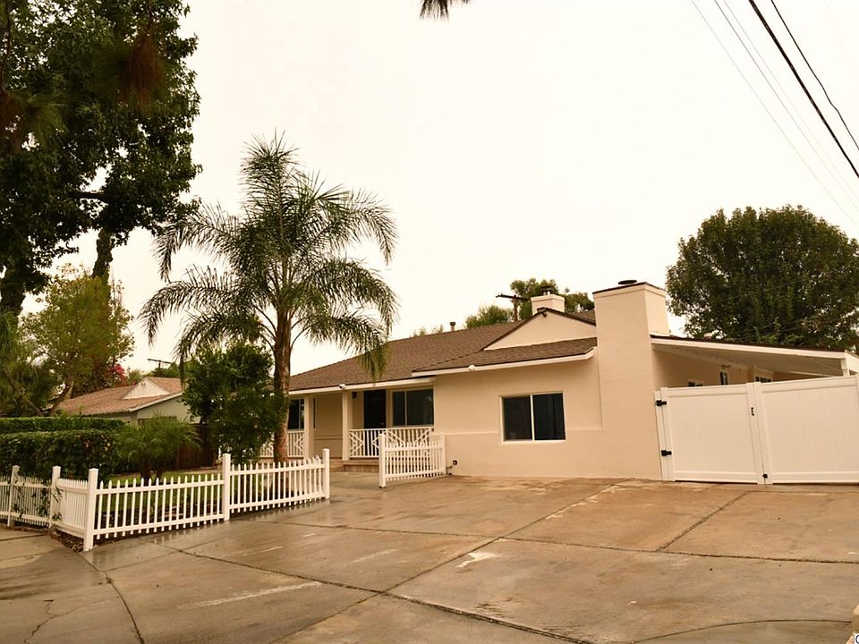 1st image of 15833 Sunburst St